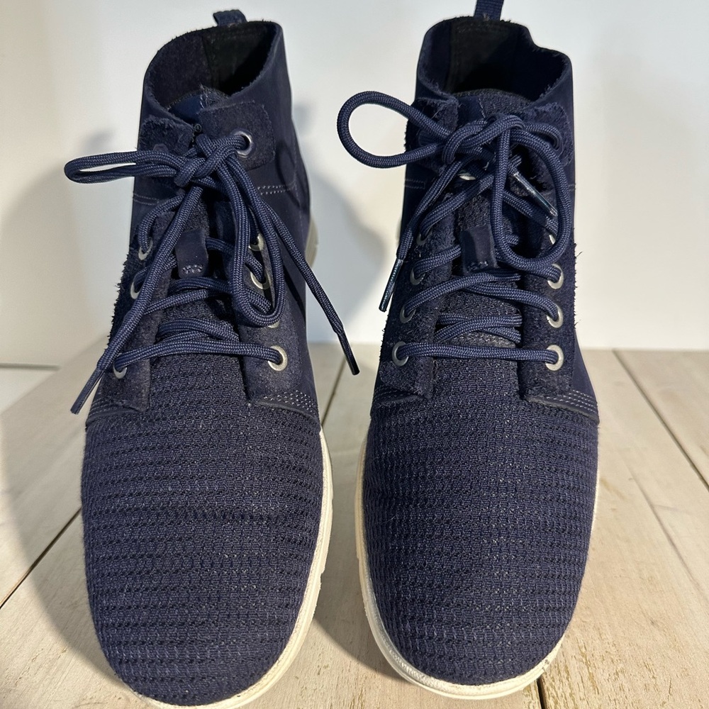 Women’s Timberland Killington Chukka mid top tennis shoes A1lUL SZ 8.5 Navy